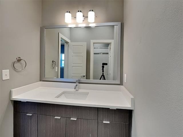 Building Photo - 1553 Fiji St