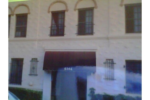 Building Photo - El Vine Apartments