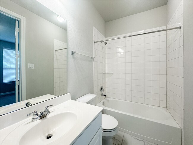 Building Photo - 9503 Towne Lake Pkwy