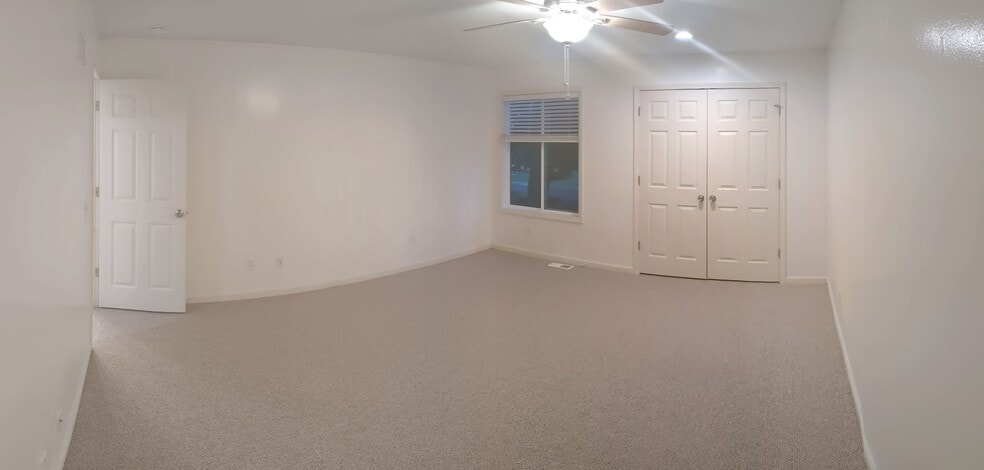 First Bedroom - 8152 marty