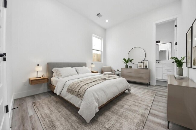 Building Photo - 1816 West St