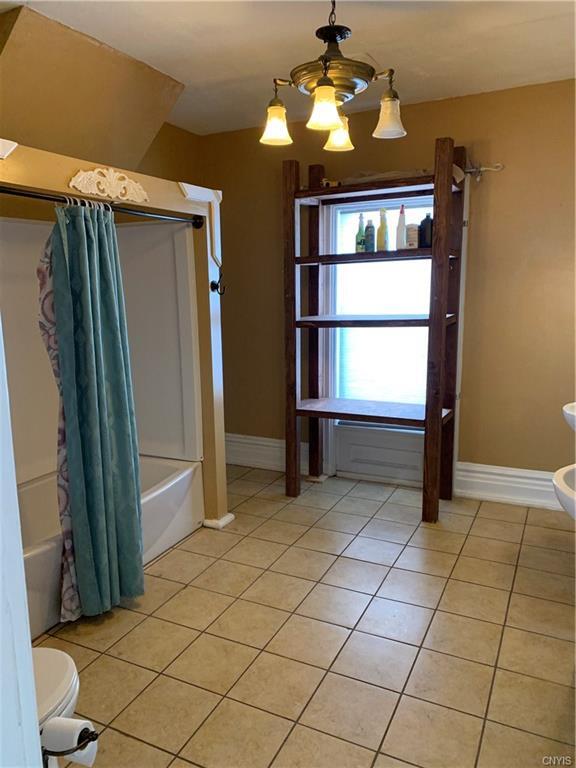 Building Photo - 107 Mechanic St