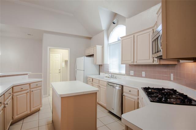 Building Photo - 7206 Euclid Dr