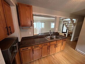 Building Photo - offboarding 4/14/26 3215 N Bartlett Ave