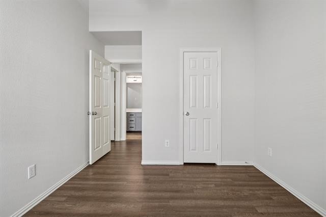 Building Photo - 588 Louder Way