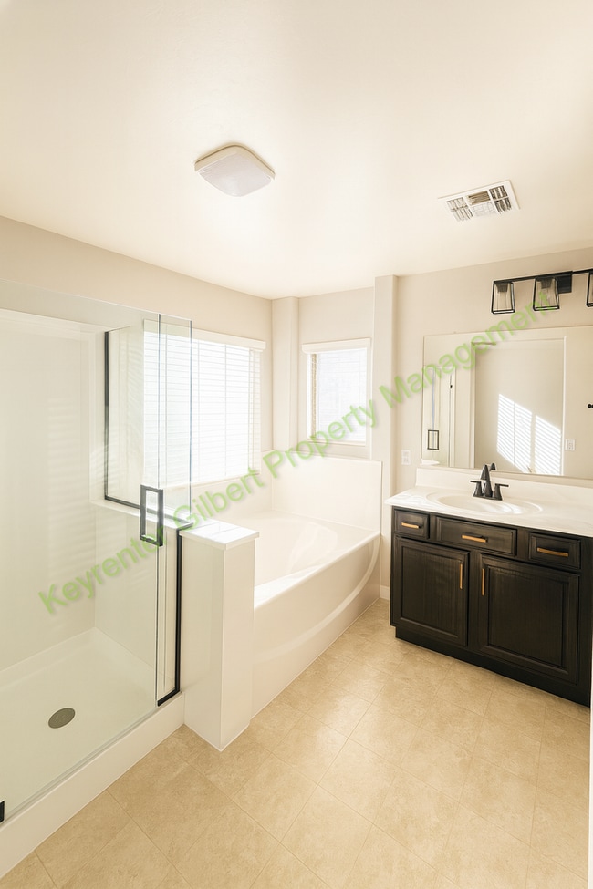 Building Photo - Modern Gilbert Home with Open Floor Plan & Private Yard – Minutes from Downtown Gilbert