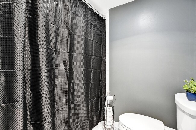 Building Photo - 300 Ocean Trail Way