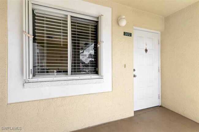 Building Photo - 7785 Esmeralda Way