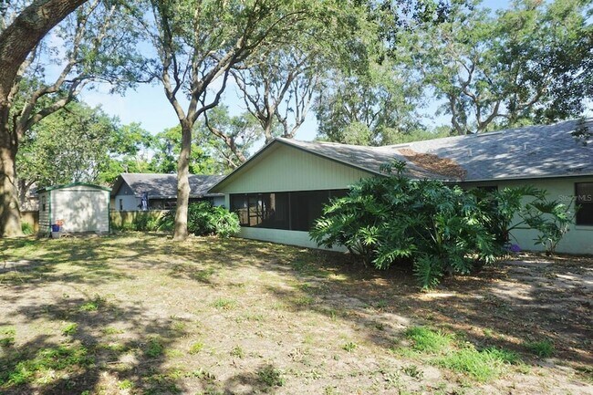 Building Photo - 1422 Chamberlain Loop