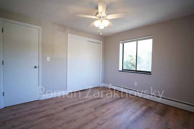 Building Photo - 394 Langley Rd