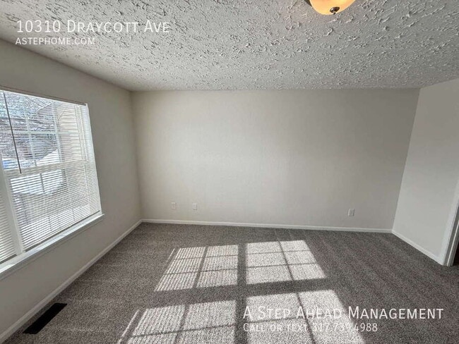 Building Photo - 10310 Draycott Ave