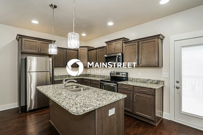 Building Photo - 3 Bedroom Pet-Friendly Home in HERMITAGE, TN with Main Street Renewal