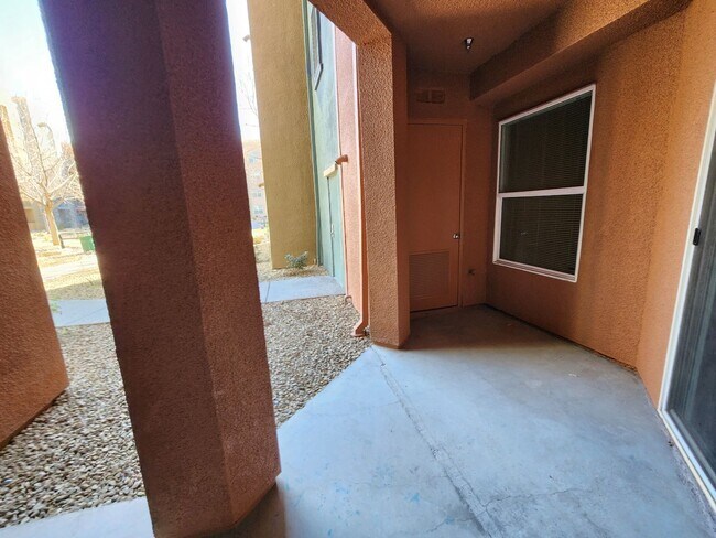 Building Photo - 44 E Serene Ave