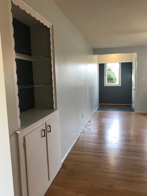 Building Photo - 2865 Burlington St