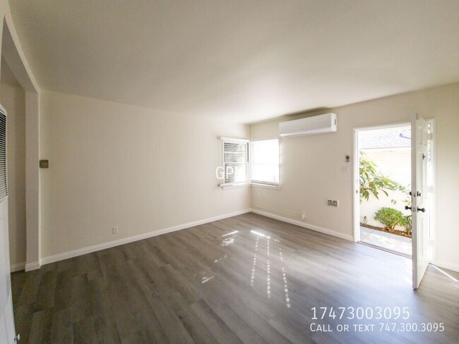 Building Photo - Beautifully Renovated 1-Bedroom in heart o...