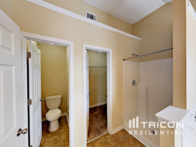 Building Photo - 5853 Sepulveda Ln