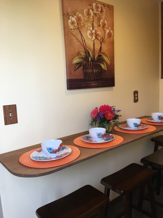 Building Photo - 1255 Yosemite St