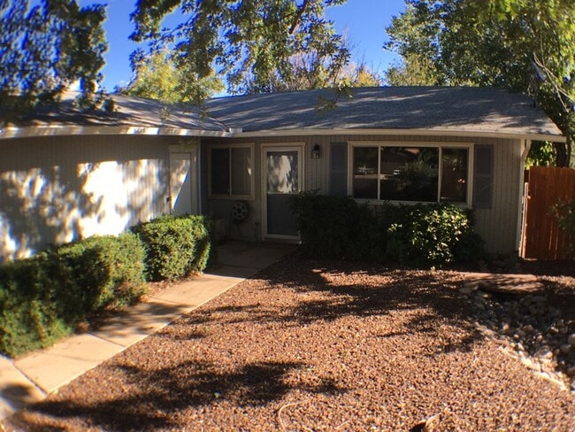 Building Photo - Nice single level home on cul de sac in Foxglenn neighborhood
