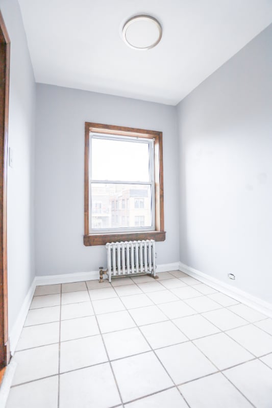 Building Photo - 6956 N Ashland Ave