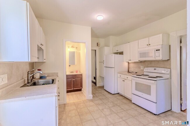 Building Photo - 29 8th St
