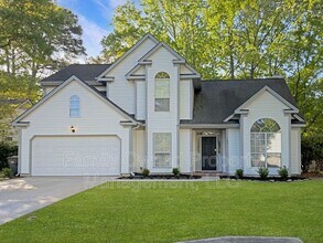 Building Photo - 105 Mallory Dr