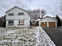 Building Photo - 5 Bedroom 3 Bathroom Single Family Home in Burnsville