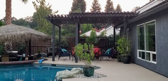 Building Photo - 3019 Rush Creek Ct