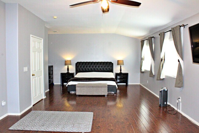 Building Photo - 6349 Catania Ct