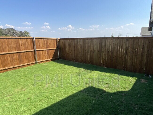 Building Photo - 3012 Burmese St