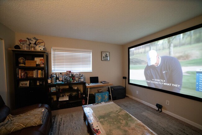 Building Photo - 341 Wright St