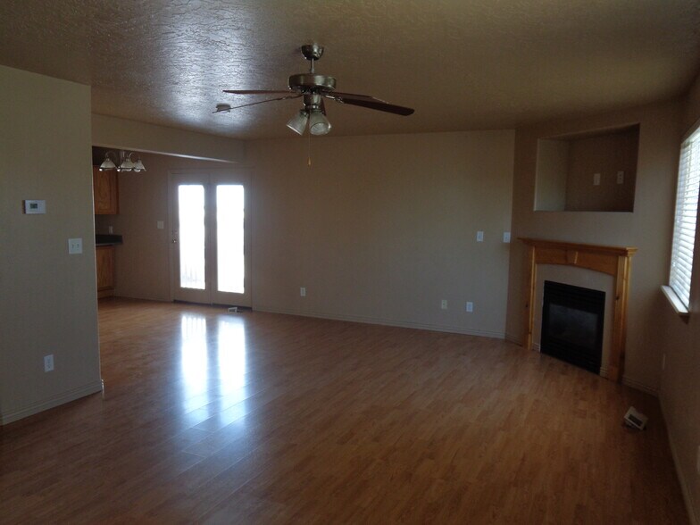Building Photo - 6758 W Haven Maple Dr