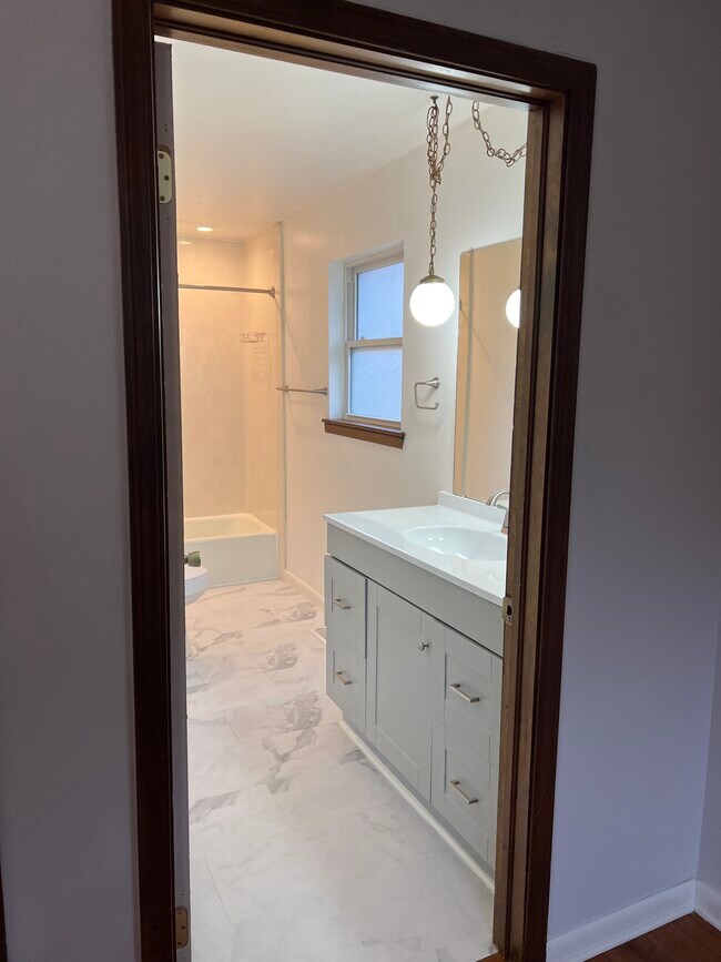 Building Photo - 1655 N Ramsey Ave