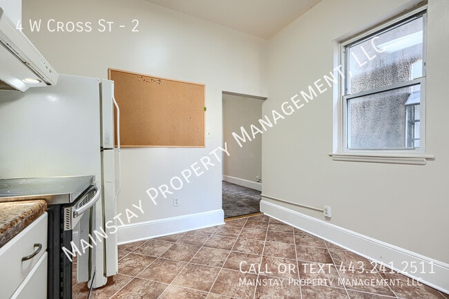 Building Photo - 4 W Cross St