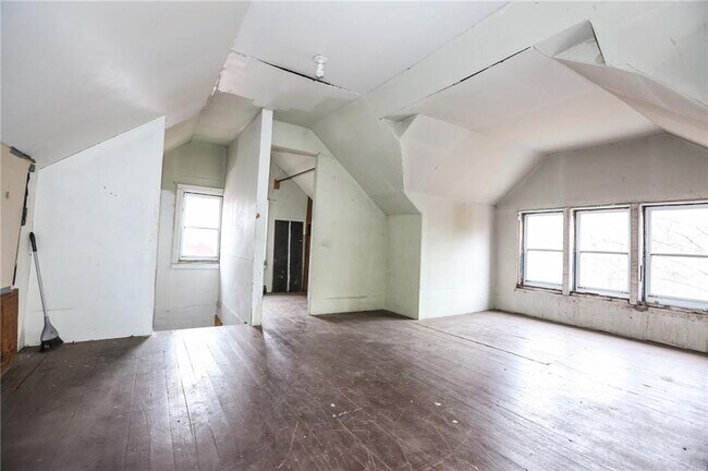Building Photo - 516 Cedarwood Terrace