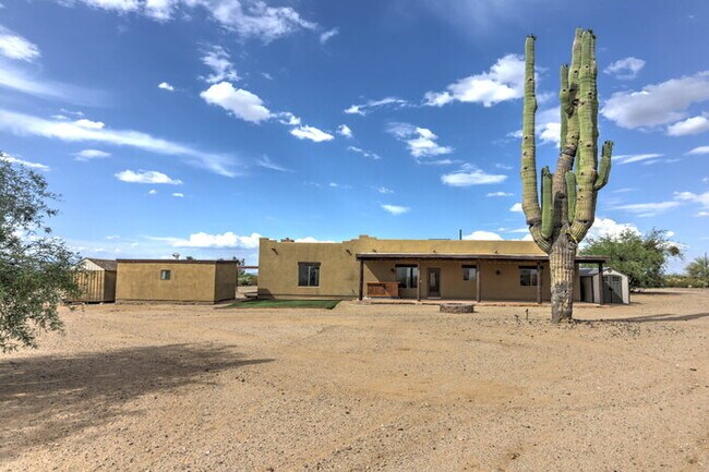 Building Photo - Vail - Rural Property on acreage