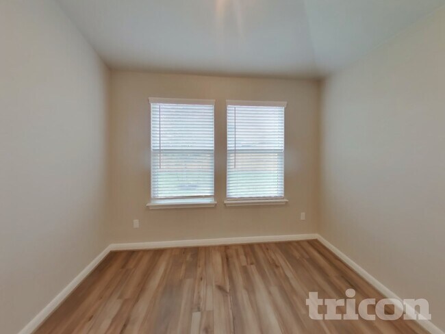 Building Photo - 5807 Noah Pl