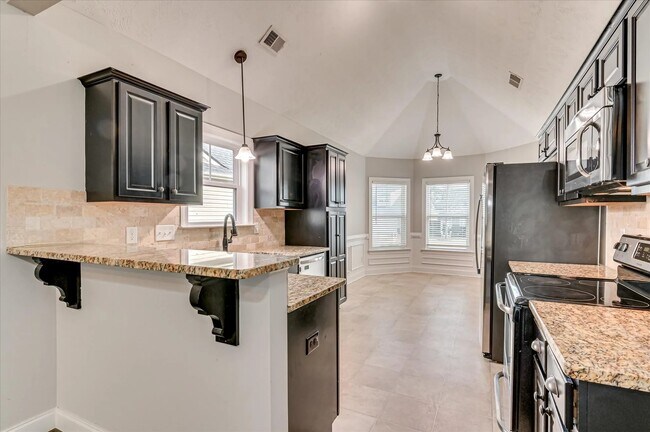 Building Photo - 655 Shipley Ave