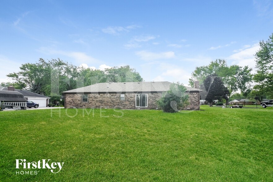 Building Photo - 6722 Churchman Ave