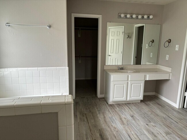 Building Photo - 2306 Slate Ridge Ln