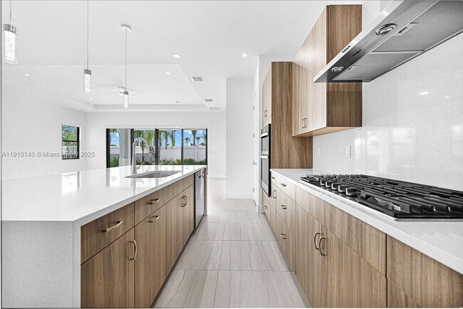 Building Photo - 12413 Solana Bay Cir