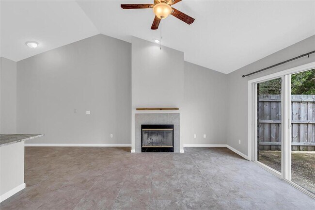 Building Photo - 115 Brunswick Ln