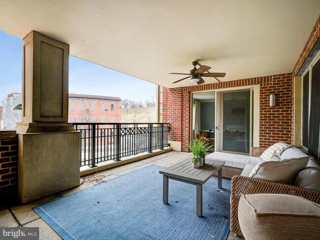 Building Photo - 801 Key Hwy