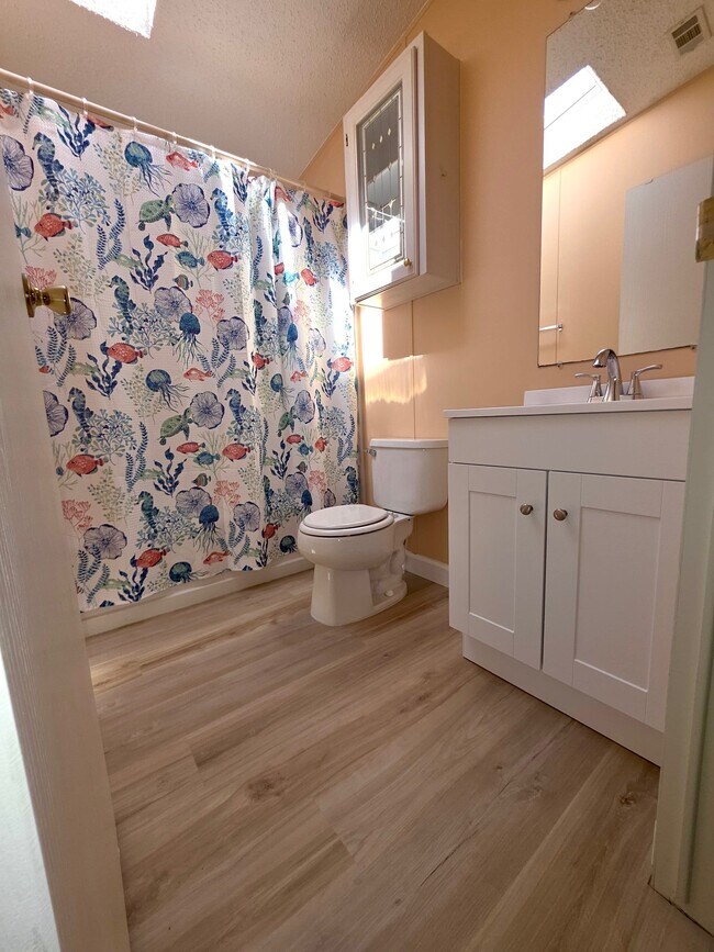 Building Photo - 5443 Bannock St