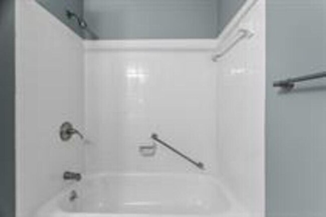 Building Photo - 1 NW O'Brien Rd