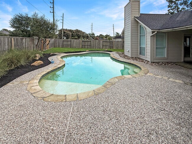 Building Photo - 13807 Halpren Falls Cir