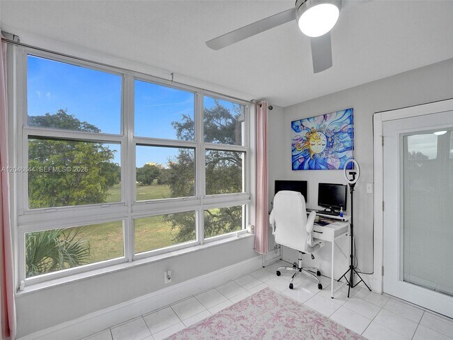 Building Photo - 2651 S Course Dr