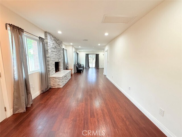 Building Photo - 4148 Lynd Ave