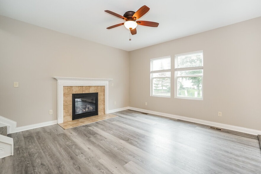 Building Photo - 1132 Sand Bar Dr