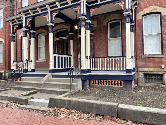 Building Photo - 1304 Liverpool St