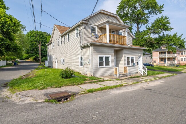 Building Photo - 121 Hillview Ave